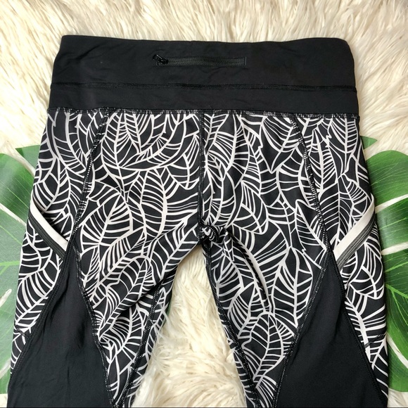 lululemon athletica crops - Picture 5 of 7